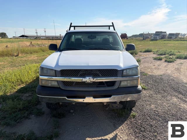 Image of Chevrolet 1500 equipment image 2