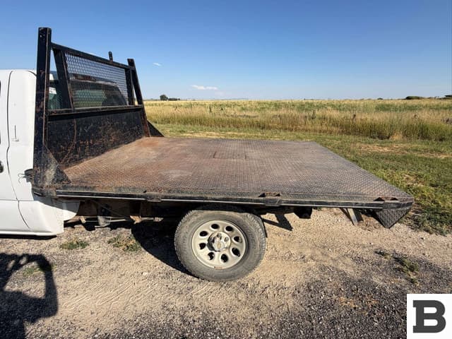 Image of Chevrolet 1500 equipment image 4