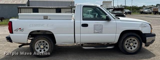 Image of Chevrolet 1500 equipment image 3