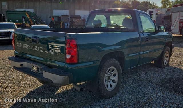 Image of Chevrolet 1500 equipment image 4