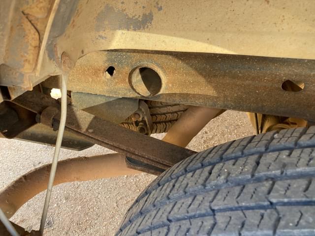 Image of Chevrolet 1500 equipment image 4