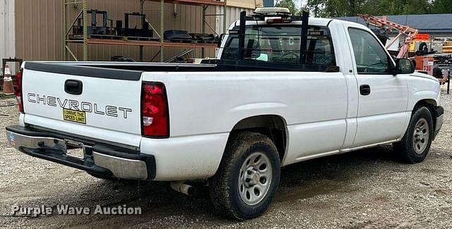 Image of Chevrolet 1500 equipment image 4
