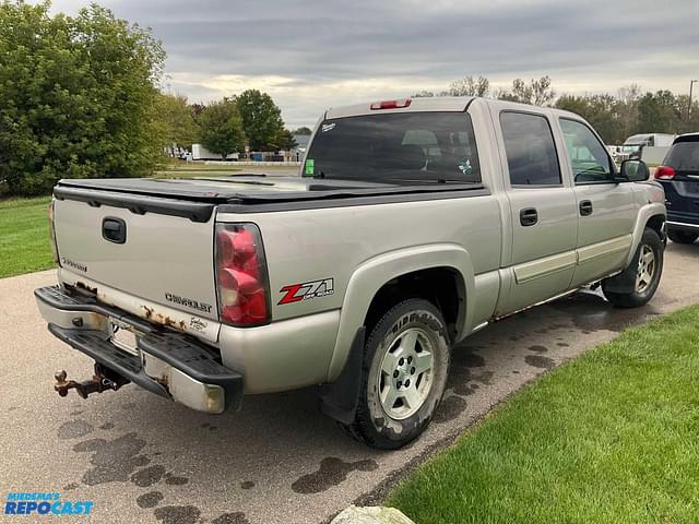 Image of Chevrolet 1500 equipment image 4