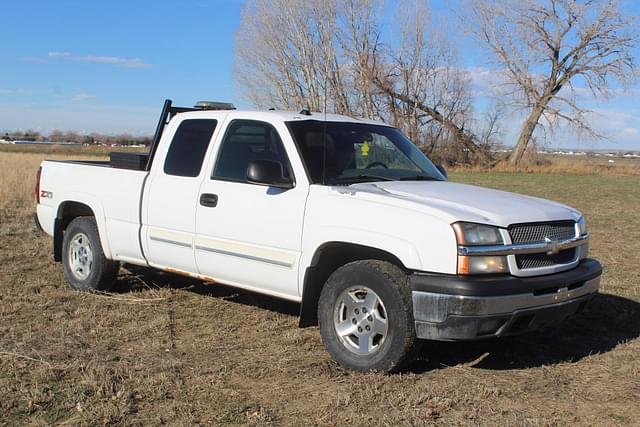 Image of Chevrolet 1500 equipment image 4