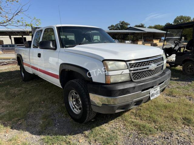 Image of Chevrolet 2500 equipment image 2