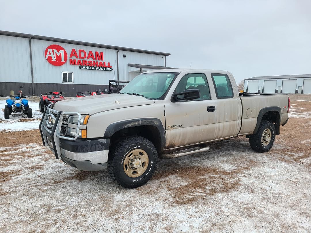 Image of Chevrolet 2500HD Primary image