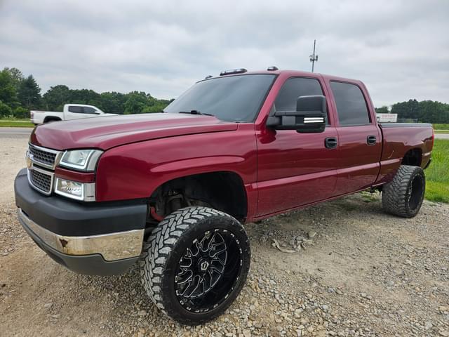Image of Chevrolet 2500 equipment image 1