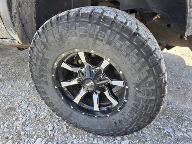 Image of Chevrolet 2500HD equipment image 4