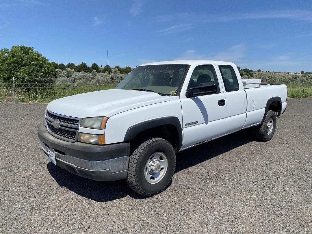 Image of Chevrolet 2500HD Primary image