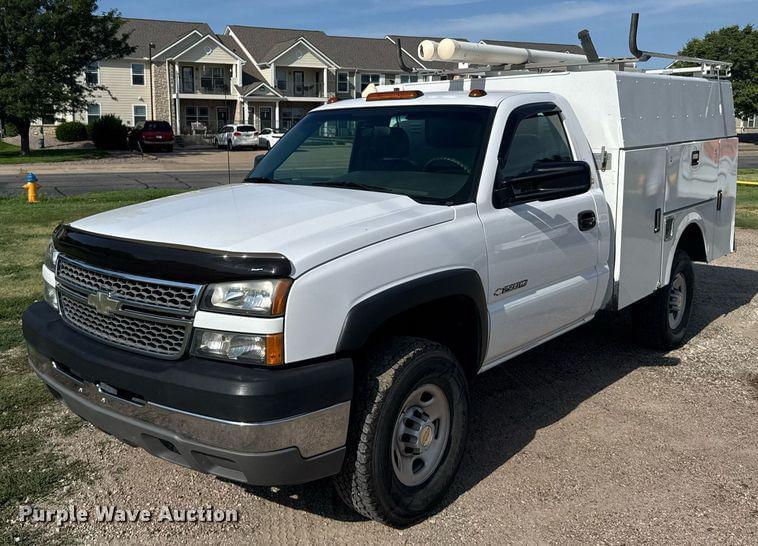 Image of Chevrolet 2500HD Primary image
