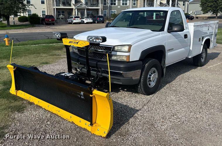 Image of Chevrolet 2500HD Primary image