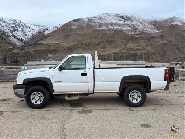 Image of Chevrolet 3500 equipment image 1