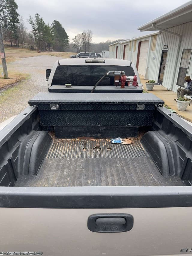 Image of Chevrolet 3500 equipment image 4