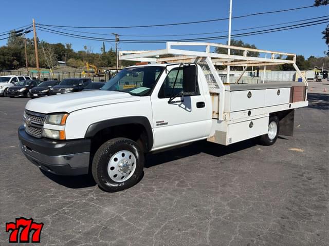 Image of Chevrolet 3500 equipment image 1