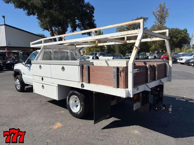 Image of Chevrolet 3500 equipment image 3