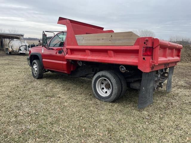 Image of Chevrolet 3500 equipment image 1