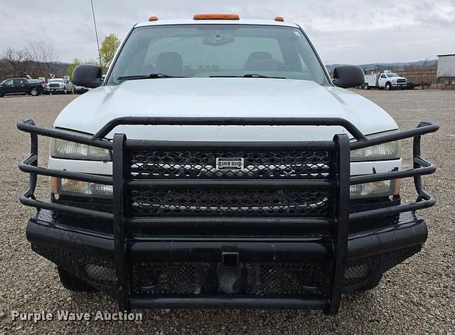 Image of Chevrolet 3500 equipment image 1