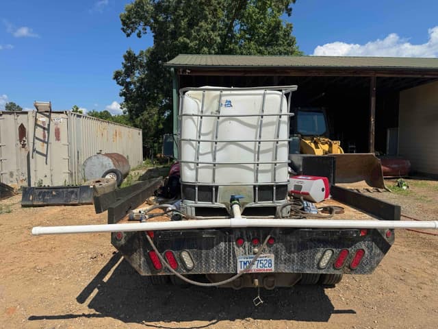 Image of Chevrolet 3500 equipment image 3