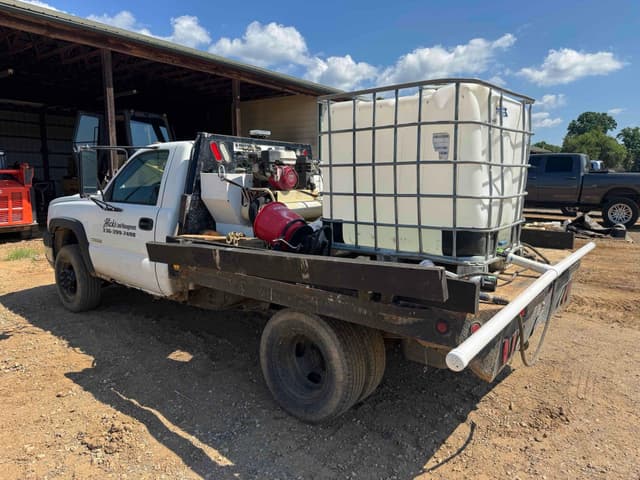 Image of Chevrolet 3500 equipment image 4