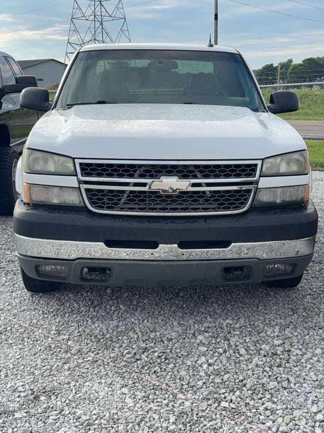 Image of Chevrolet 2500 equipment image 1