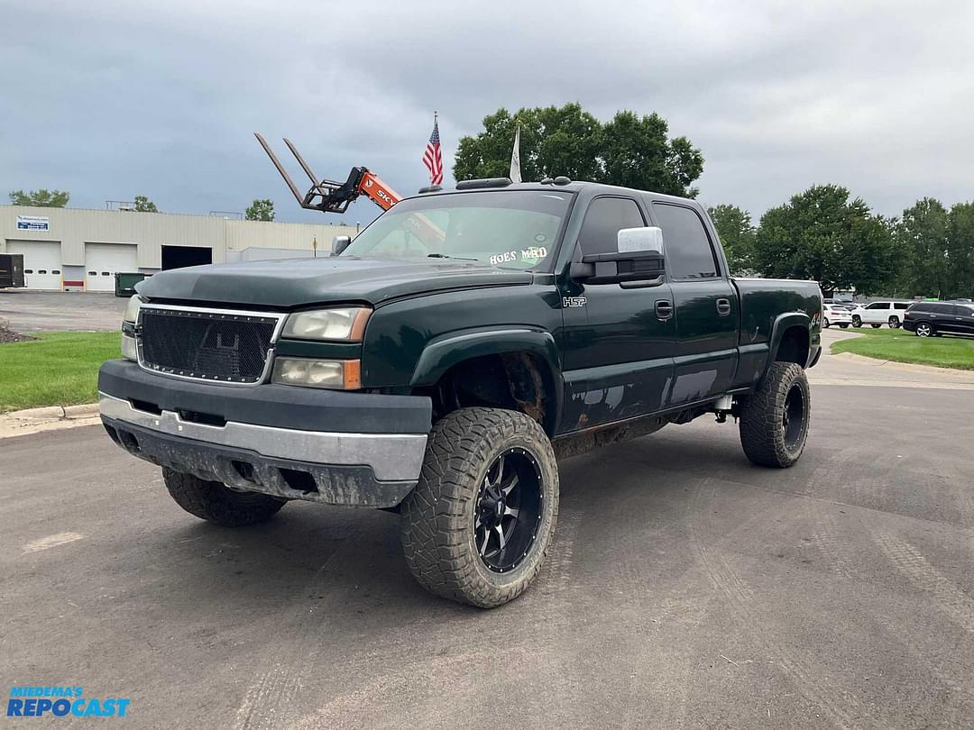 Image of Chevrolet Silverado Primary image