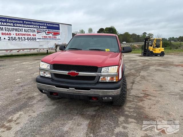 Image of Chevrolet Silverado equipment image 1