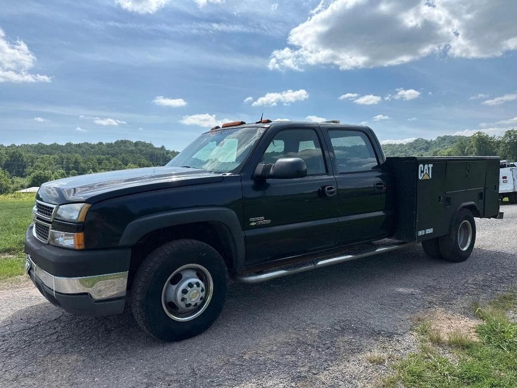 Image of Chevrolet Silverado Primary image