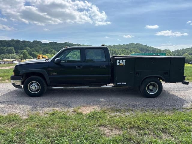 Image of Chevrolet Silverado equipment image 1