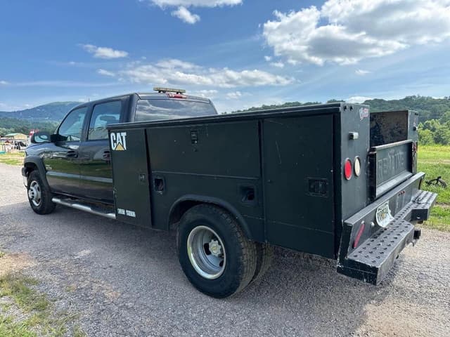 Image of Chevrolet Silverado equipment image 2