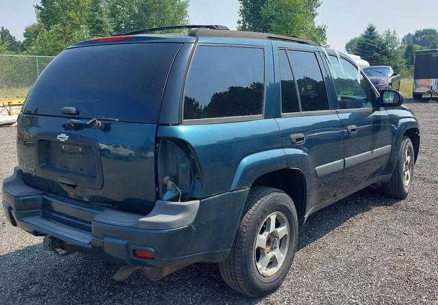 Image of Chevrolet Trail Blazer equipment image 4