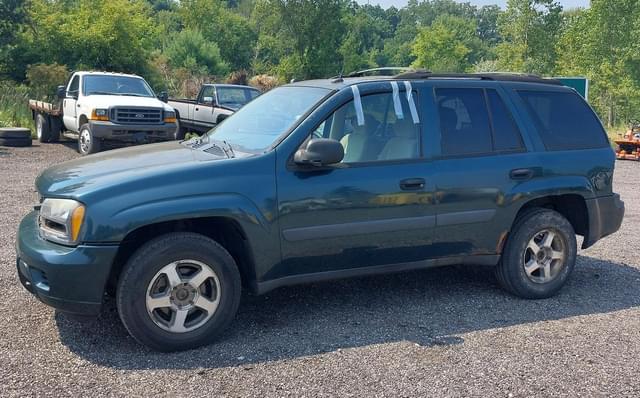 Image of Chevrolet Trail Blazer equipment image 3