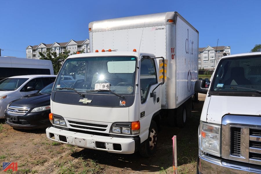 2005 Chevrolet W4500 Equipment Image0