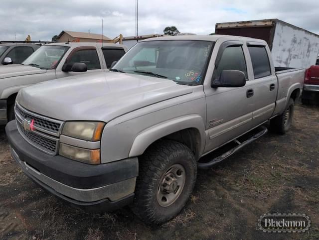 Image of Chevrolet 2500 equipment image 1