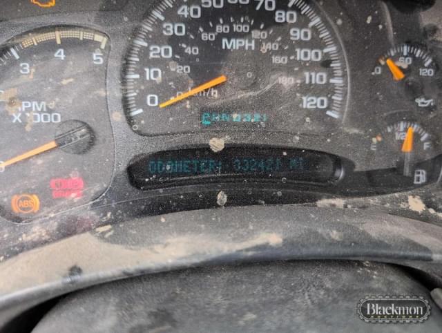 Image of Chevrolet 2500 equipment image 3