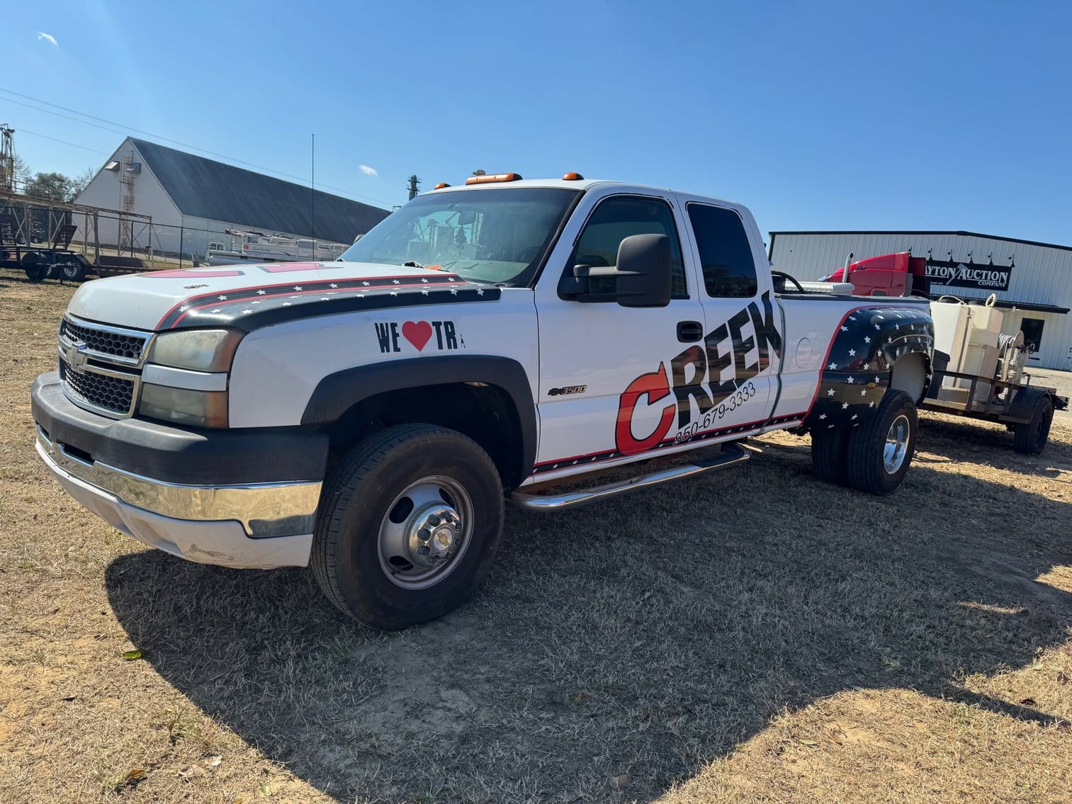 2005 Chevrolet 3500 Equipment Image0