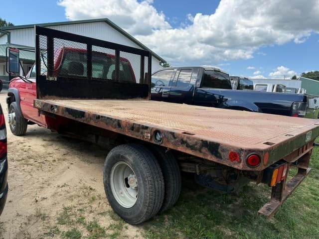 Image of Chevrolet 3500 equipment image 3