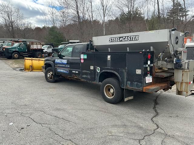 Image of Chevrolet 3500 equipment image 3