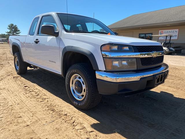 Image of Chevrolet Colorado equipment image 2