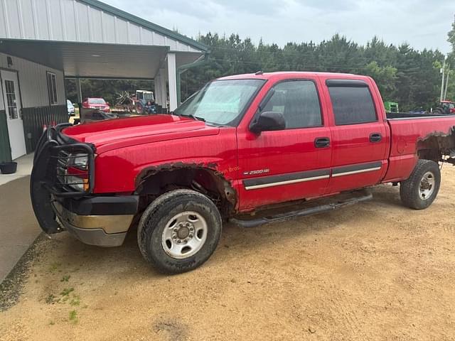 Image of Chevrolet 2500HD equipment image 1