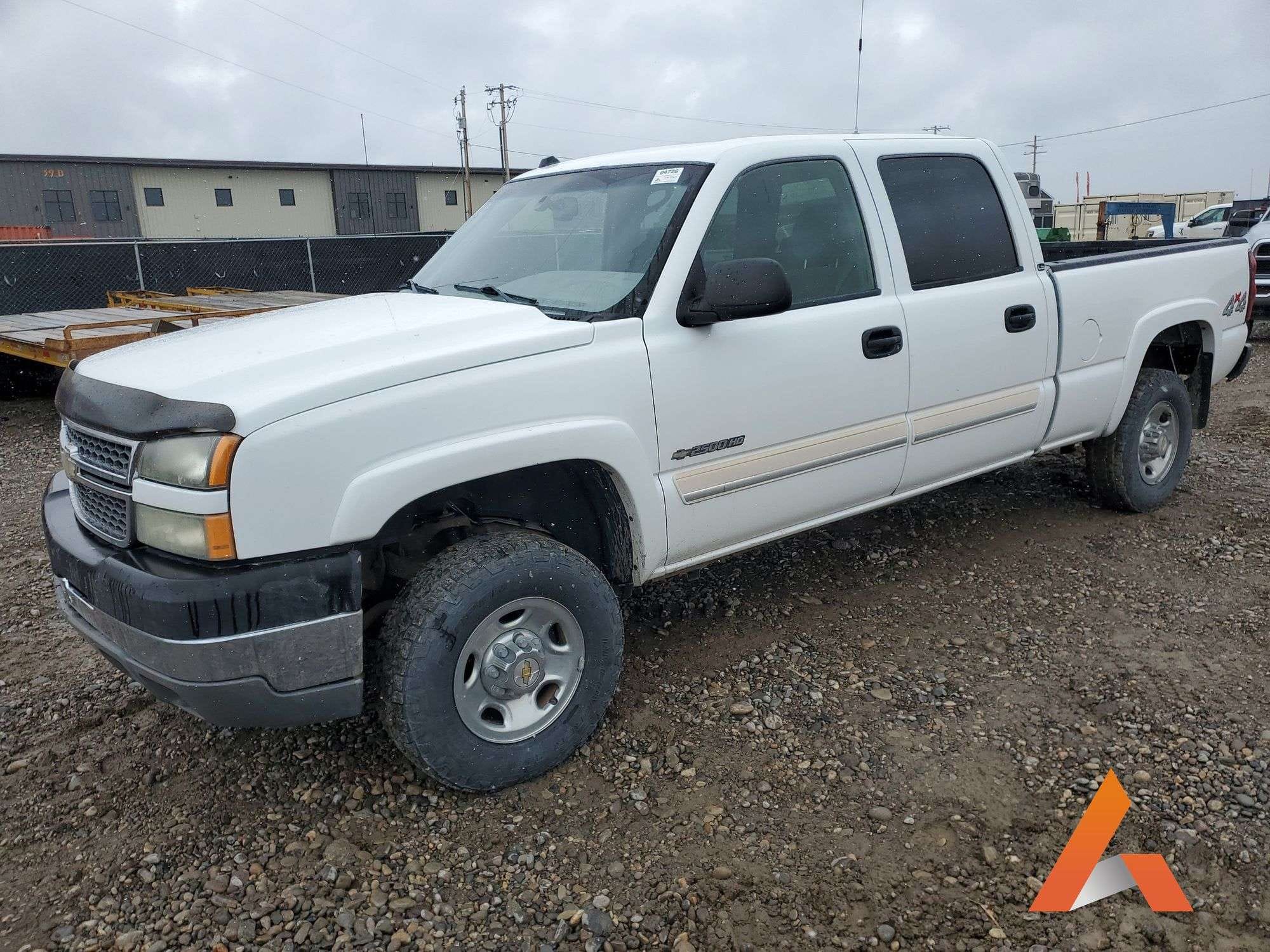 2005 Chevrolet 2500HD Equipment Image0