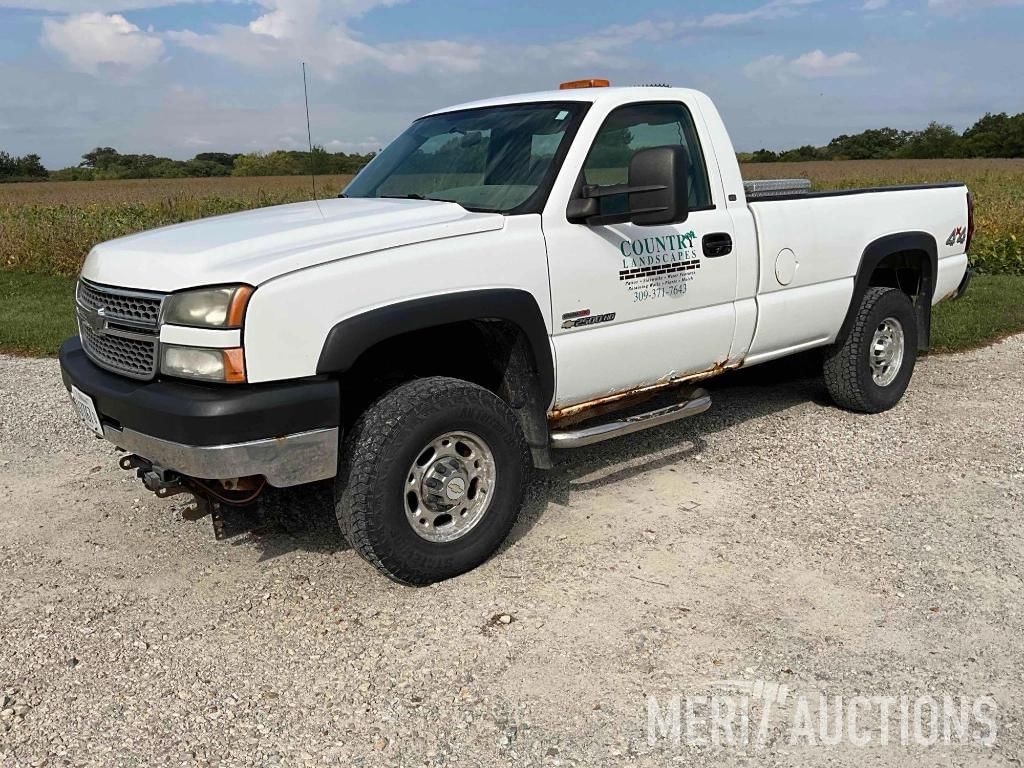 2005 Chevrolet 2500HD Equipment Image0