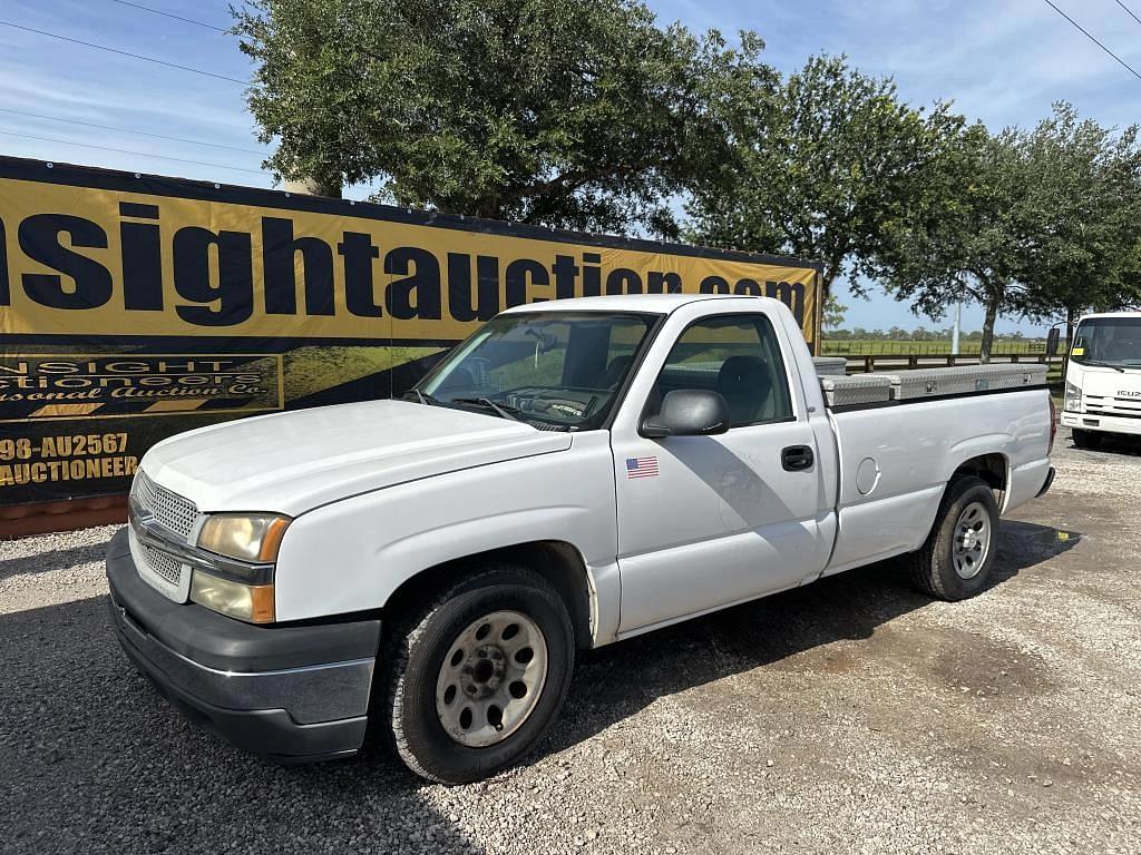 Image of Chevrolet Silverado Primary image