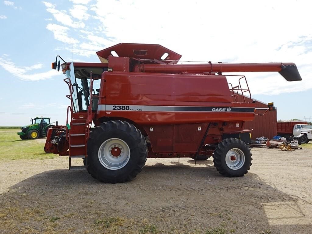 2005 Case IH 2388 Equipment Image0