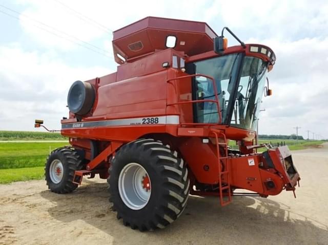Image of Case IH 2388 equipment image 2