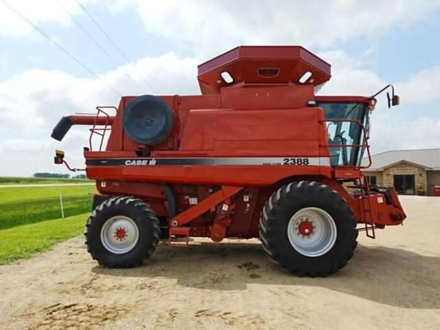 Image of Case IH 2388 equipment image 3