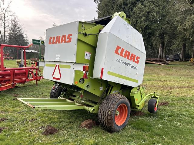 Image of CLAAS Variant 260 equipment image 4