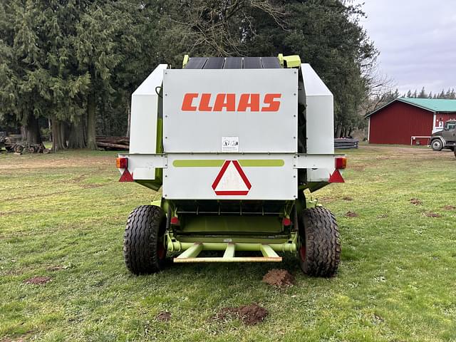 Image of CLAAS Variant 260 equipment image 3