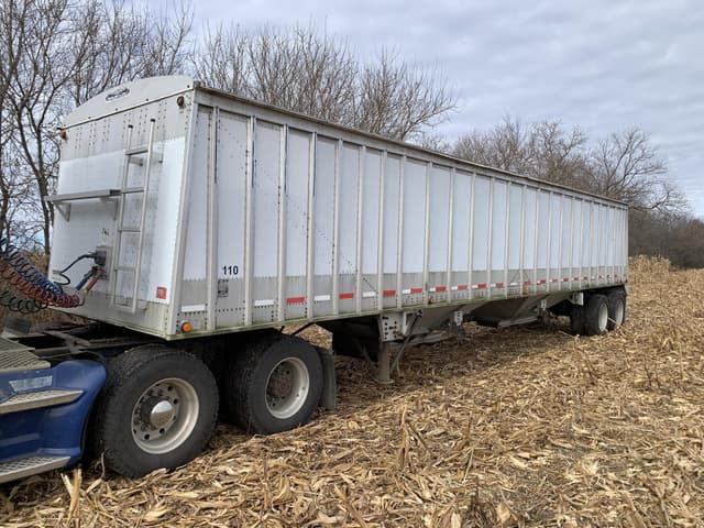 Image of Cornhusker 800ALSR-111004-5479 equipment image 1