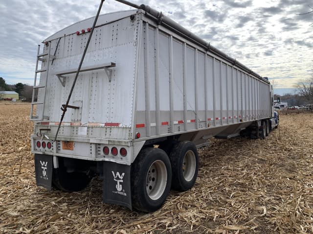 Image of Cornhusker 800ALSR-111004-5479 equipment image 3