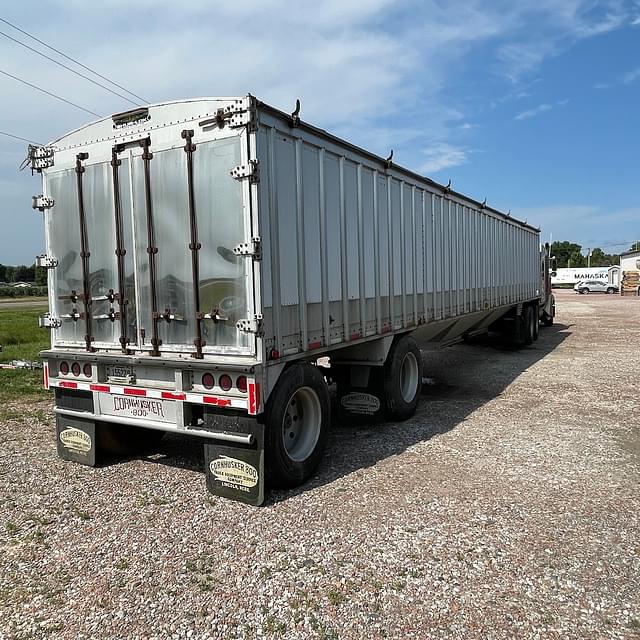 Image of Cornhusker 800 equipment image 3